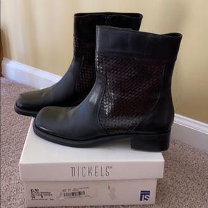 Nickels black/brown ankle boots - size 10M!